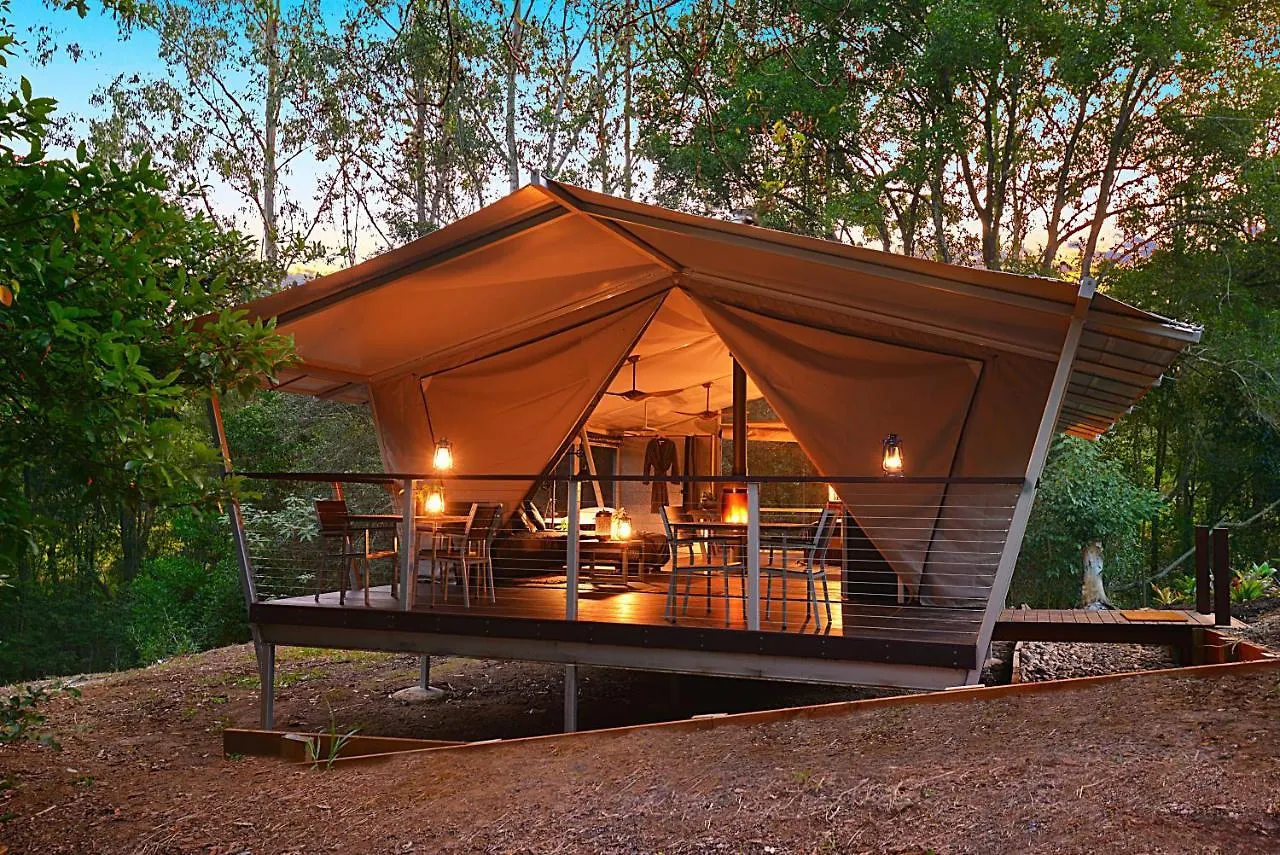 ラグジュアリーテント Starry Nights Luxury Camping Woombye