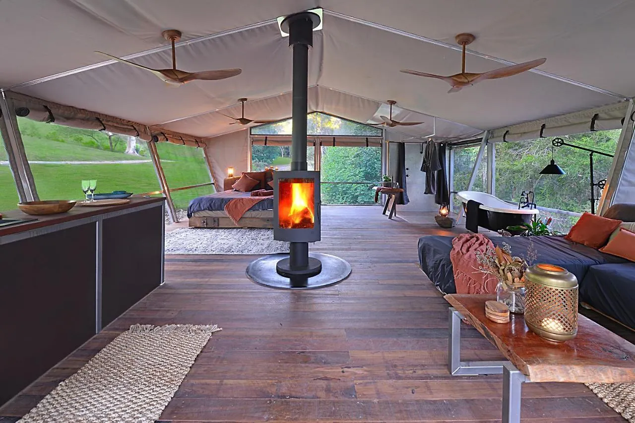 ラグジュアリーテント Starry Nights Luxury Camping Woombye