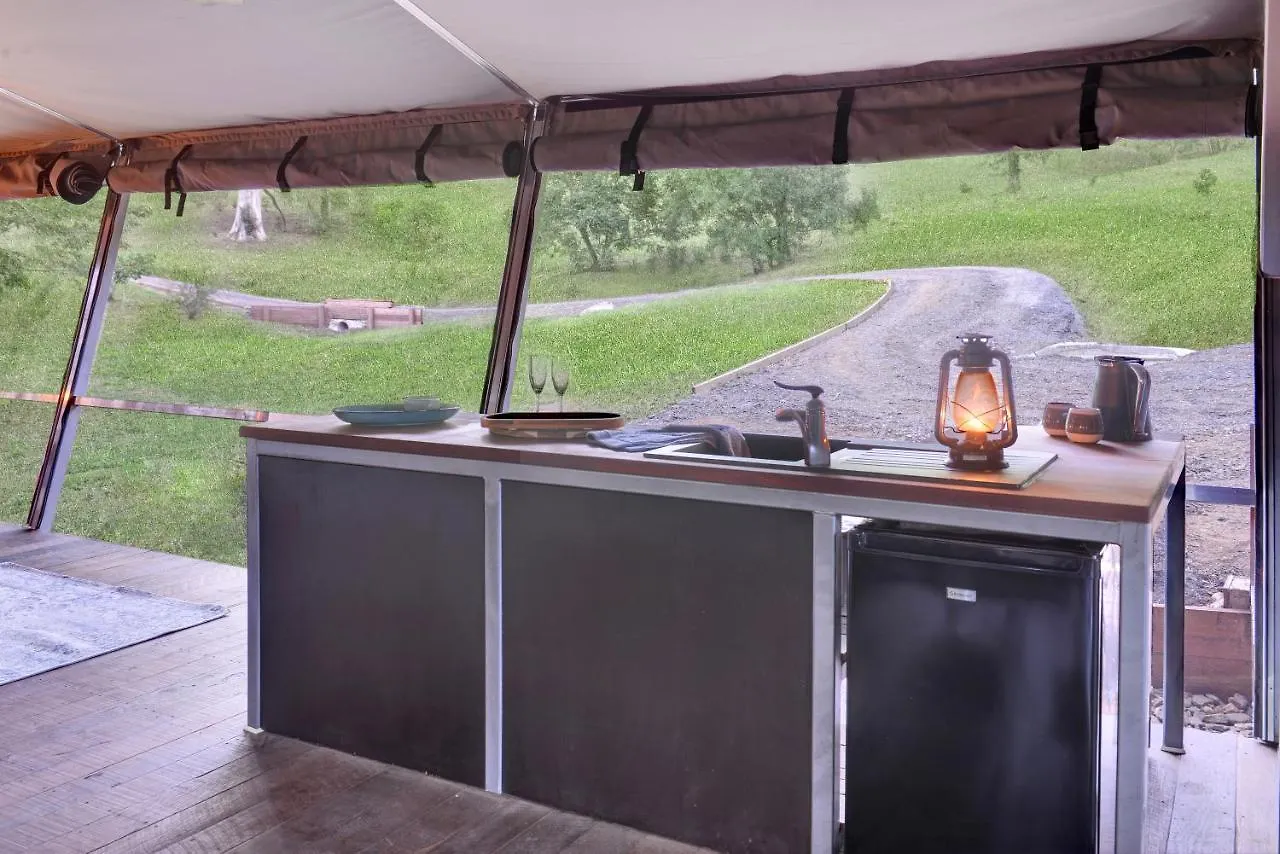 Starry Nights Luxury Camping Woombye ラグジュアリーテント